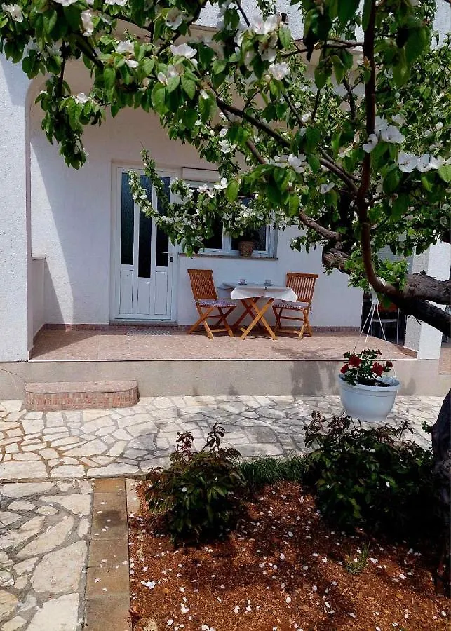 Rooms Hodanic Krk Town Guest house